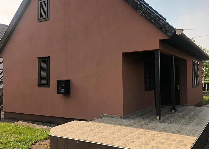 Holiday home Tulipan Vendeghaz